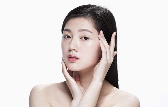 护肤新方式，UGS美容仪让你的肌肤加倍升级